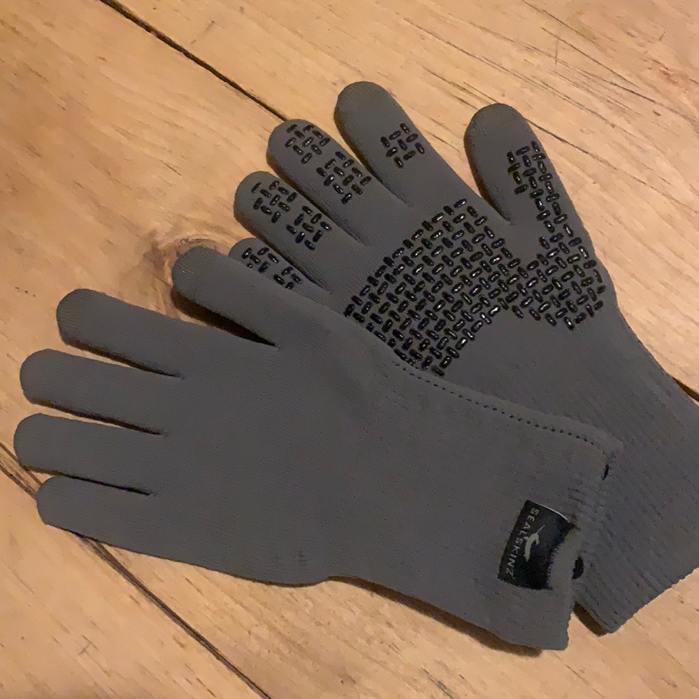 Sealskinz Ultragrip Gloves Size M.